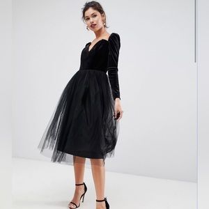 ASOS Design Velvet evening dress NEW size 4 (s)